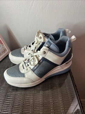 Michael Kors Women's Silver & White Glitter Wedge Sneakers